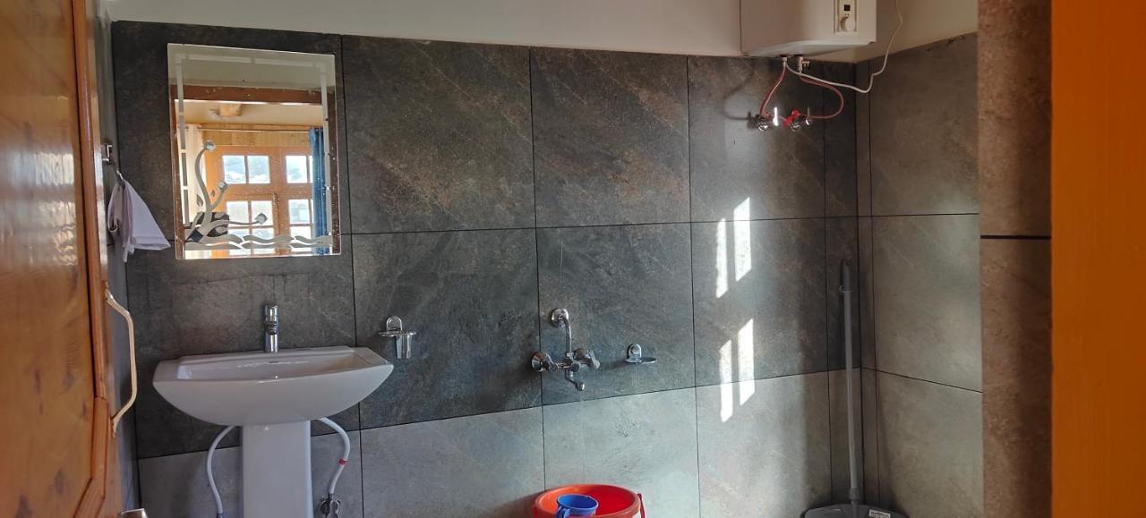 Guru View Home Stay Padam Esterno foto