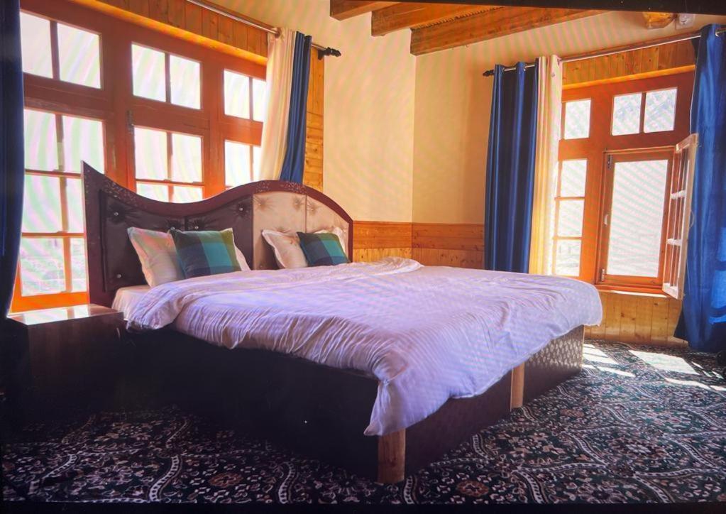Guru View Home Stay Padam Esterno foto
