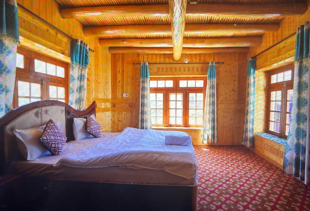 Guru View Home Stay Padam Esterno foto